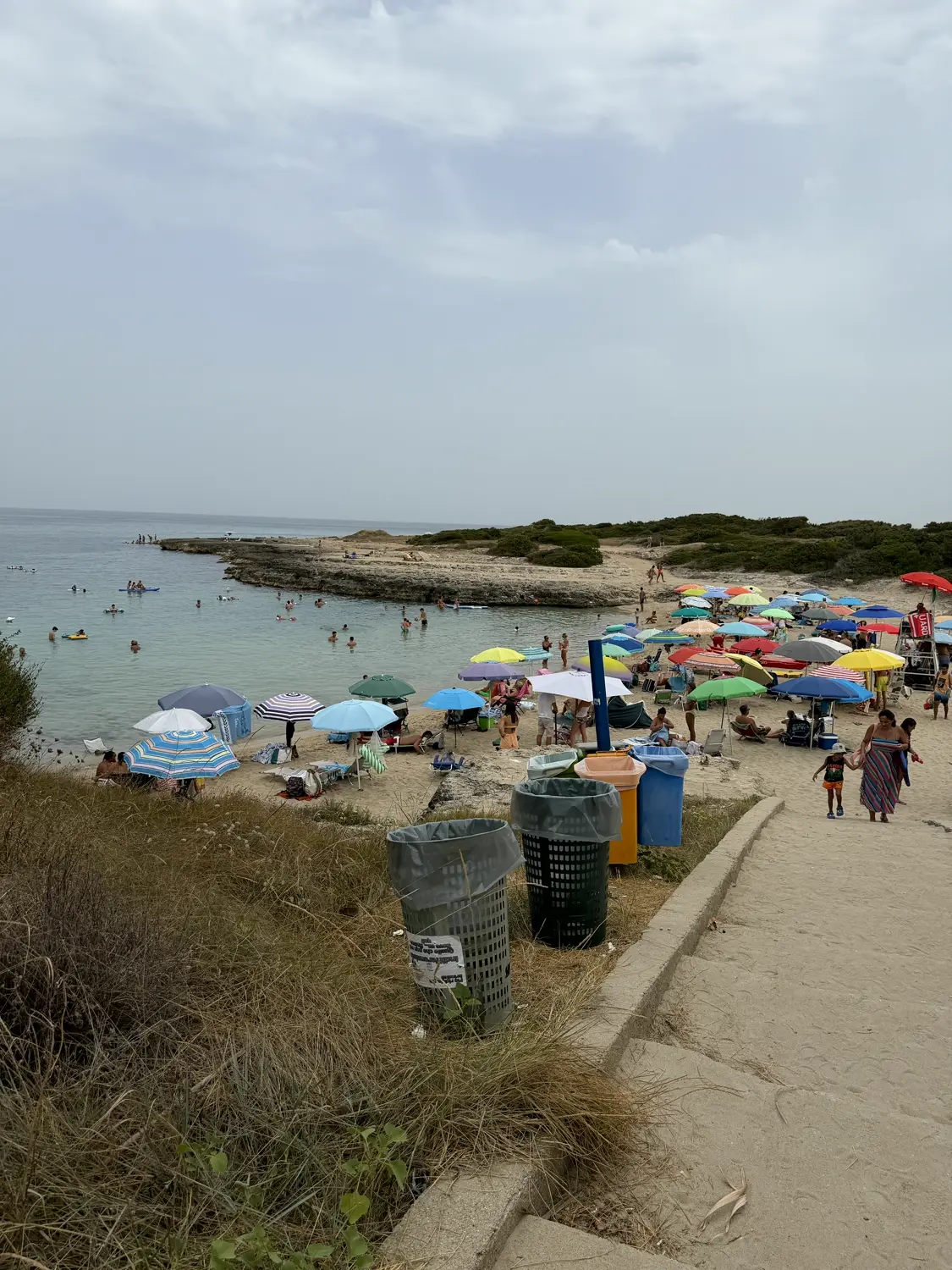 שטח פתוח מול הים בפוליה
